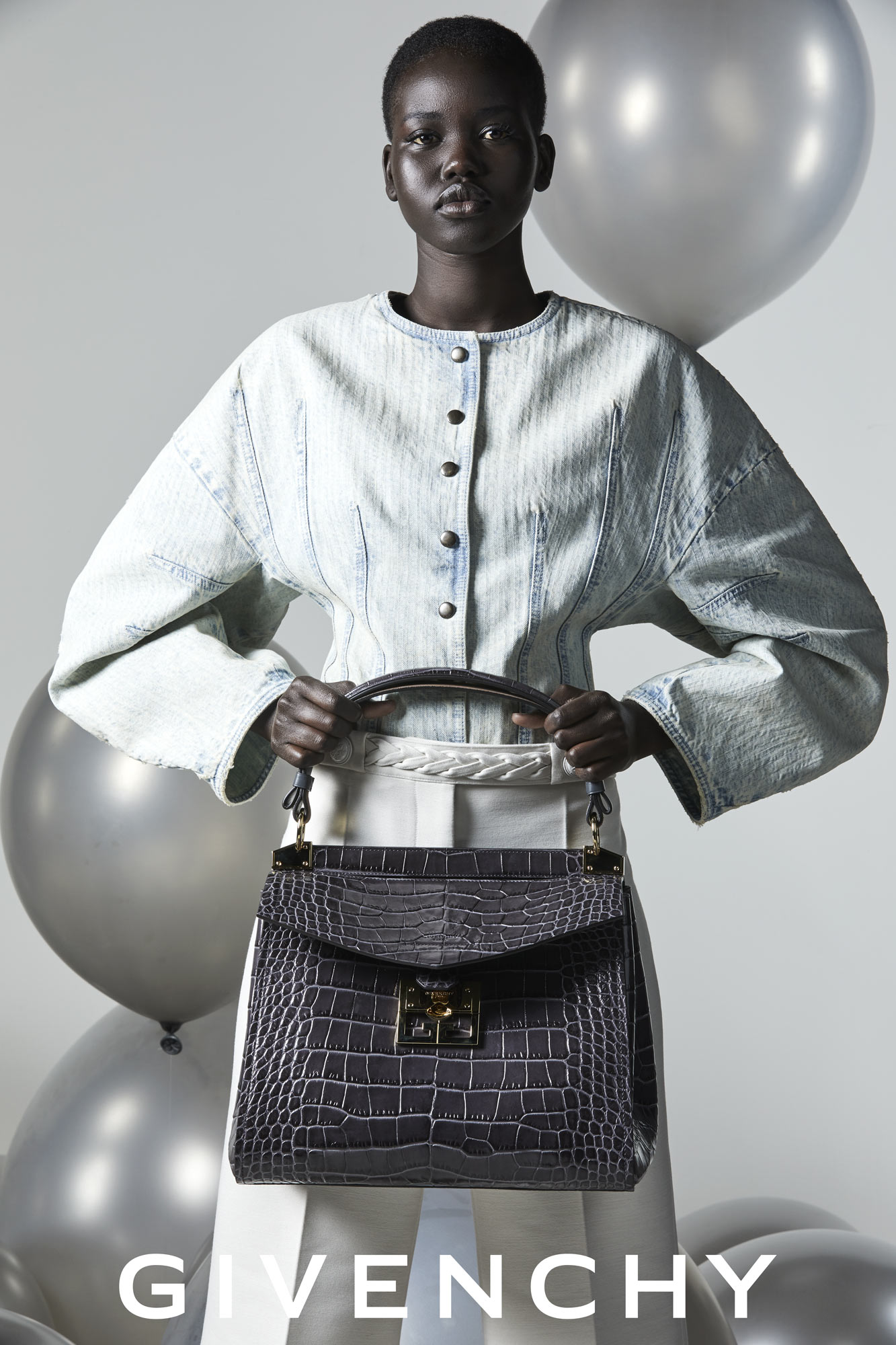 GIVENCHY_CATALOG_0390_v2C_RESIZE